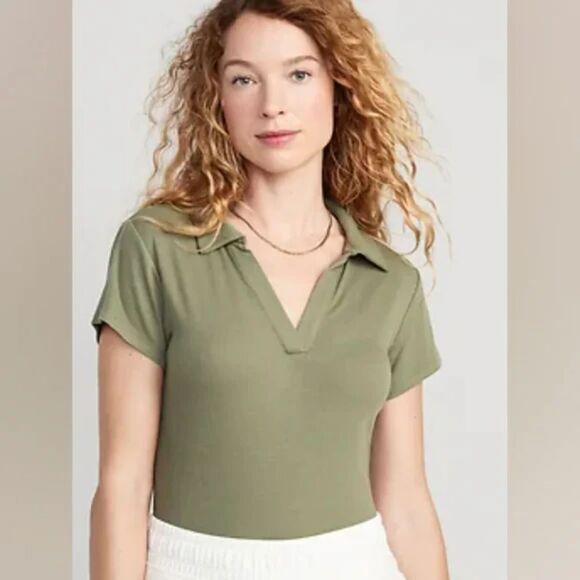 Old Navy Ultra lite Sage‎ Green Cropped Polo L - Picture 1 of 8